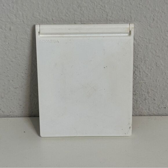 Lilly Pulitzer Estée Lauder Tropical Compact Mirror - Picture 2 of 6